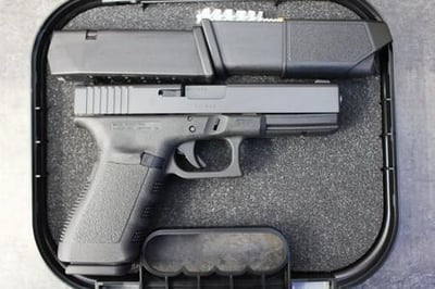 Glock 21SF Un-issued Police Trade ins .45 ACP 13rd, Night Sights - $494