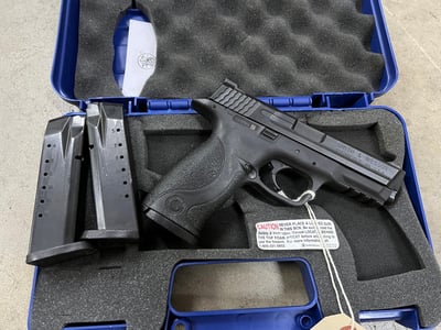 Used police trade in Smith & Wesson M&P 40 40 S&W 3 Mag Night Sights - $269.0 