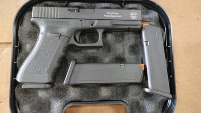Glock 17 Gen 3 Police Trade Pistol, 9mm, 17 Rounds, 3 Magazines, USED - $399 