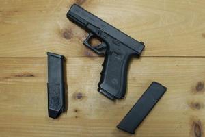 GLOCK 17 Gen4 9mm Police Trade-in Pistols (Fair Condition)
