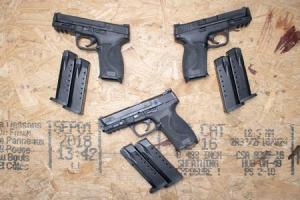 SMITH AND WESSON MP40 M2.0 40SW Police Trade-In Pistols w/Two Magazines (Very Good Condition)