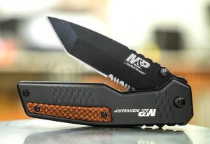 Smith &amp; Wesson MPBG52 M&amp;P Bodyguard Knife Tanto Serrated Aluminum Handle MPBG52