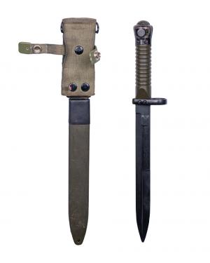 Used Spanish Bayonet W/Scabbard 91549310 689139385327