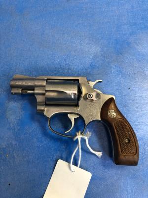 SMITH AND WESSON model 60-3 chief special USED GUNS