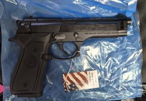 BERETTA Beretta M9 COMMERCIAL LE | Military 9mm Pistol 10+1 Rounds CA & MA COMPLIANT J92M9A0LE