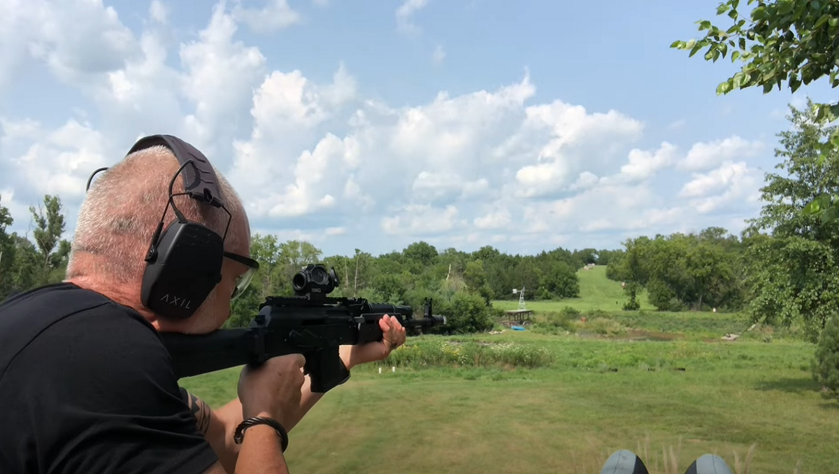 psa-ak-101-200-full-metal-jacket-standing
