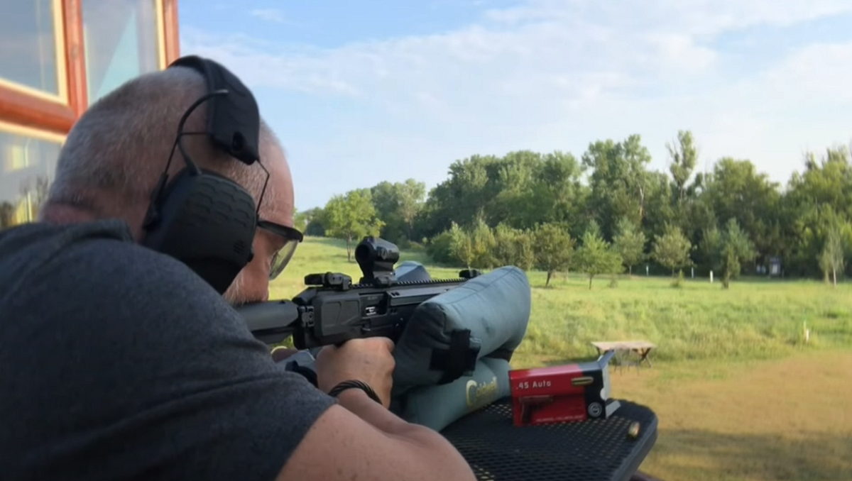 ruger-lc-carbine-45-acp-romeo5-xdr-100-yards