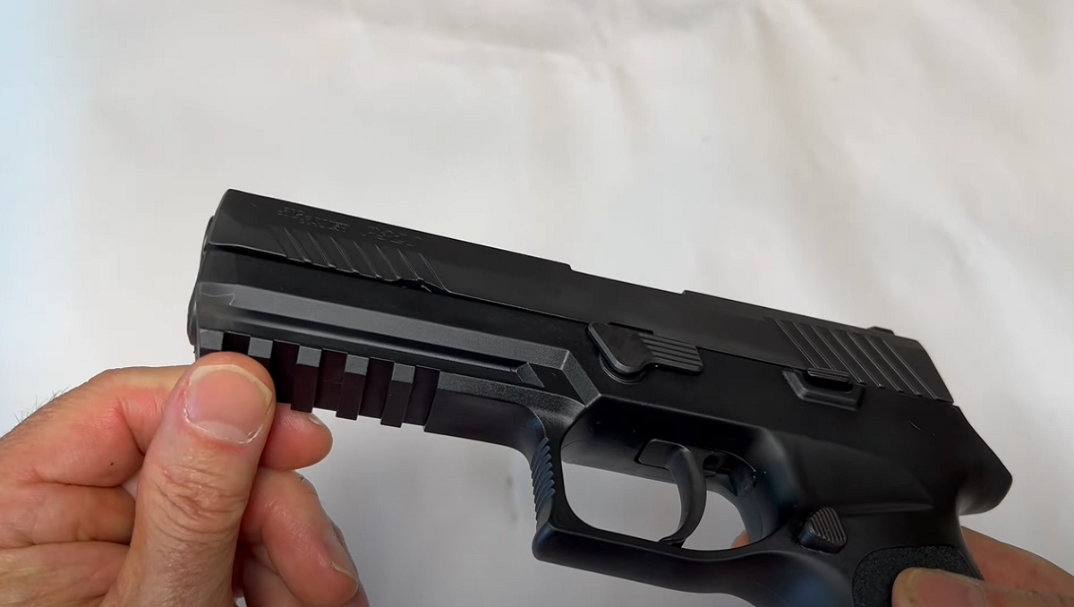 sig-p320-slots-for-picatinny