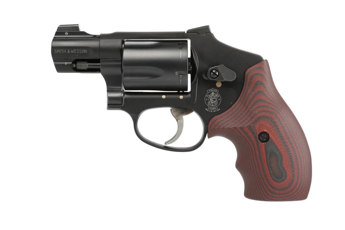 Smith & Wesson 432 32 H&R Mag