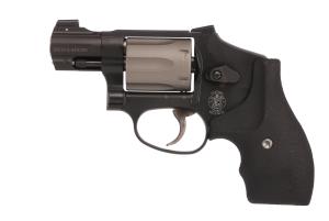 Smith and Wesson 432 UC 32 H&R