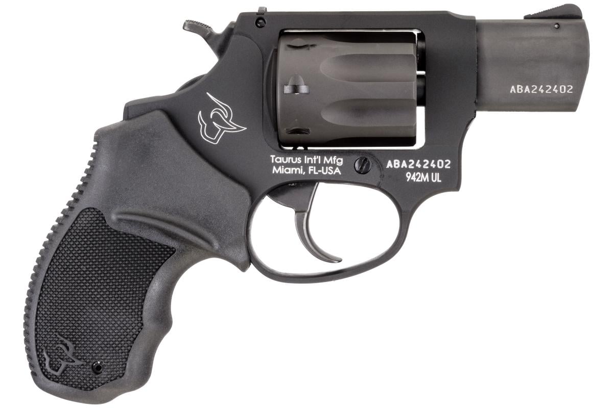 Taurus 942 Ultra-Lite 22 WMR