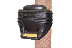 MOULTRIE FEED BIN 40LB CAPACITY