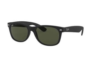 RAY BAN Wayfarer Classic with Black Frame and Green G-15 Lenses